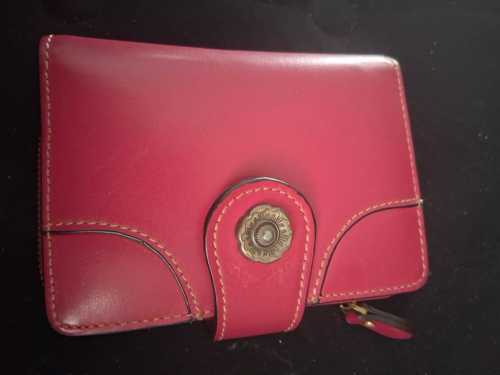 JOLI PORTE FEUILLE CUIR ROUGE Maroquinerie