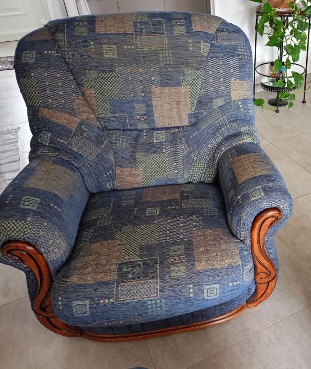 canap&eacute; 3 Places, un fauteuil, un poof Meubles