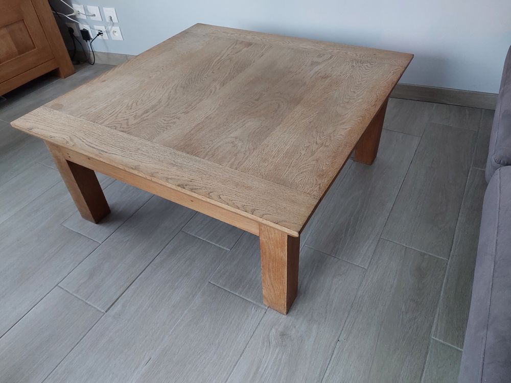 Table basse en bois massif
Meubles