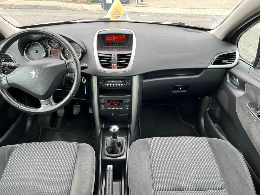 207 1.6 HDi 16v 90ch Ex&eacute;cutive Pack 2006 occasion 42700 Firminy