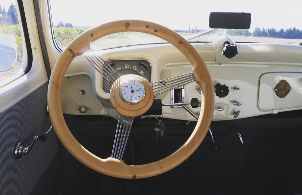   Citroën Traction de 1951 avec chauffeur privé 