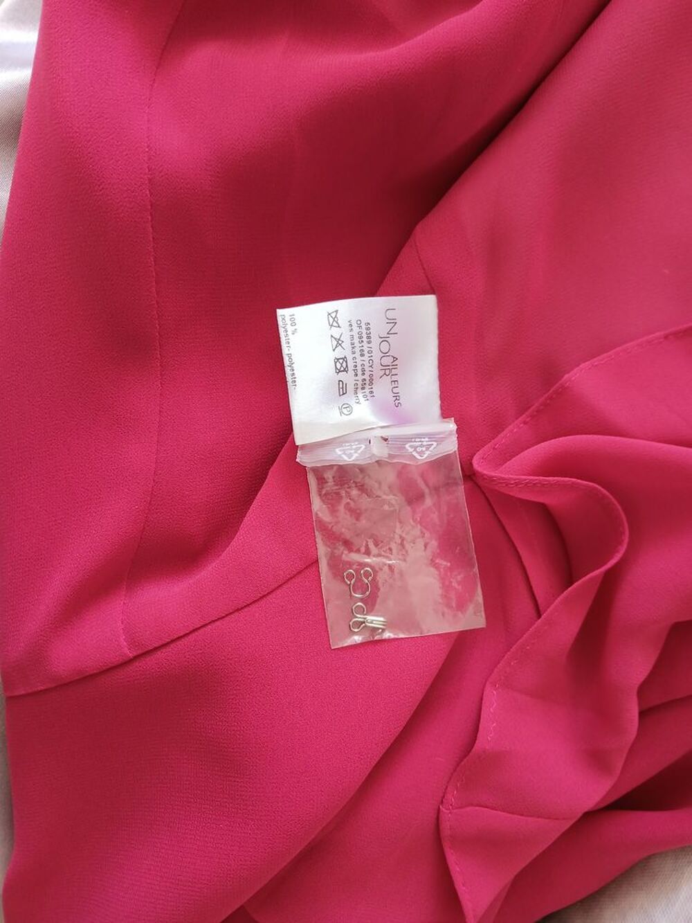 Ensemble robe et veste satin Un Jour Ailleurs - taille 46 Vêtements