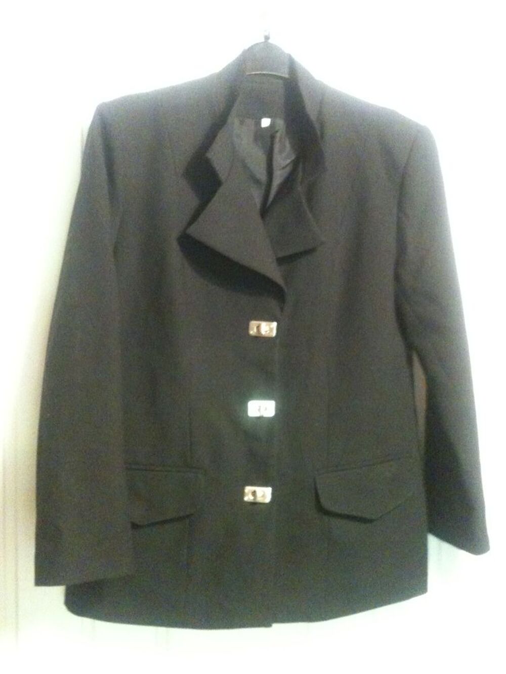 T belle veste de tailleur noir Taille 44 Vêtements