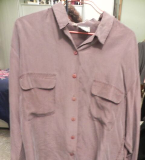 Chemisier femme en soie, marron. Tr�s soyeux, quasi neuf. 20 Villars-les-Dombes (01)