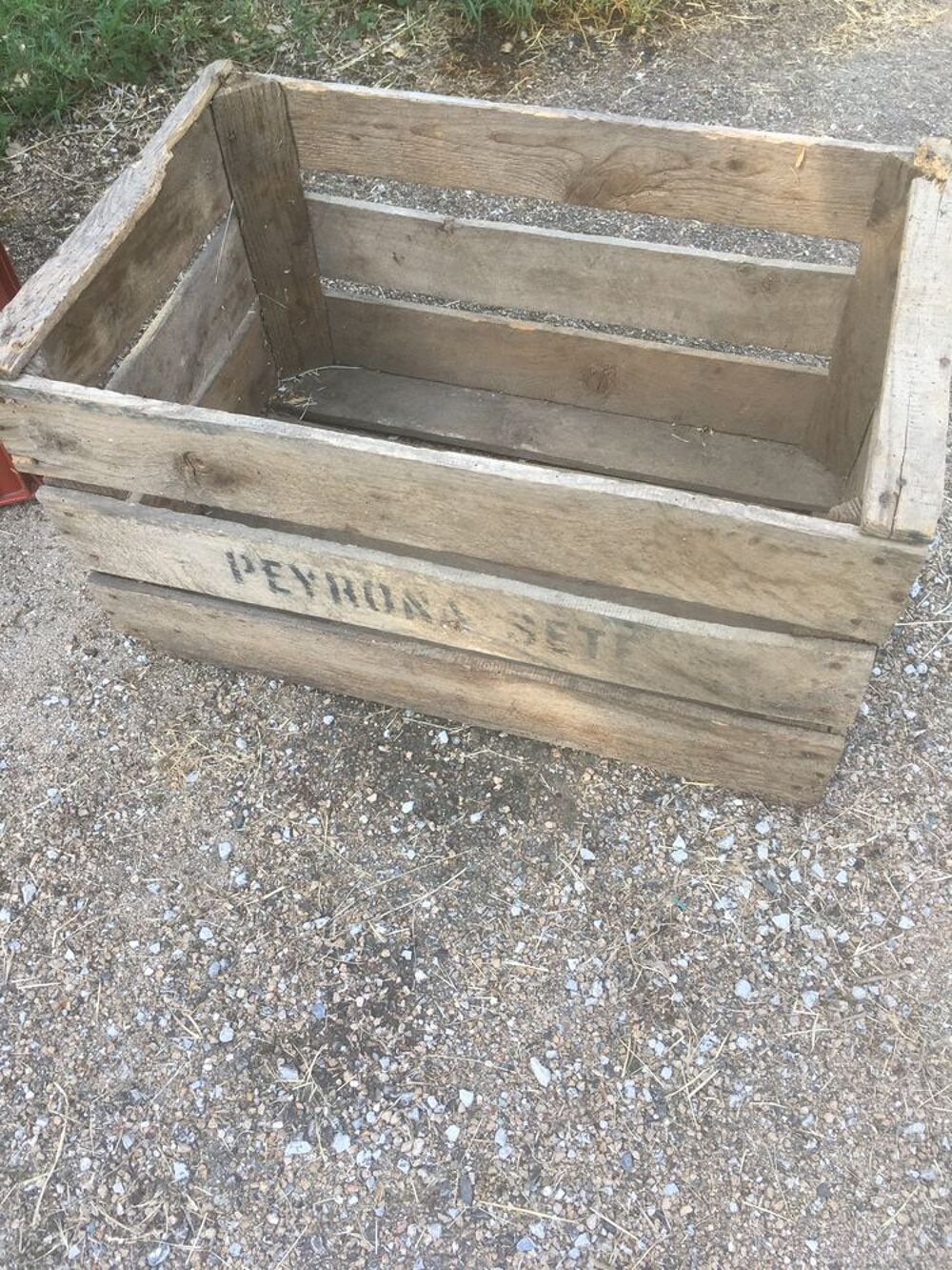 Caisse plastique bouteille / &eacute;gouttoir verre /caisse bois Bricolage