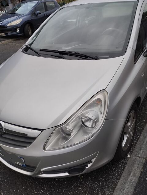 Opel corsa 1.2 - 80 Twinport Enjoy