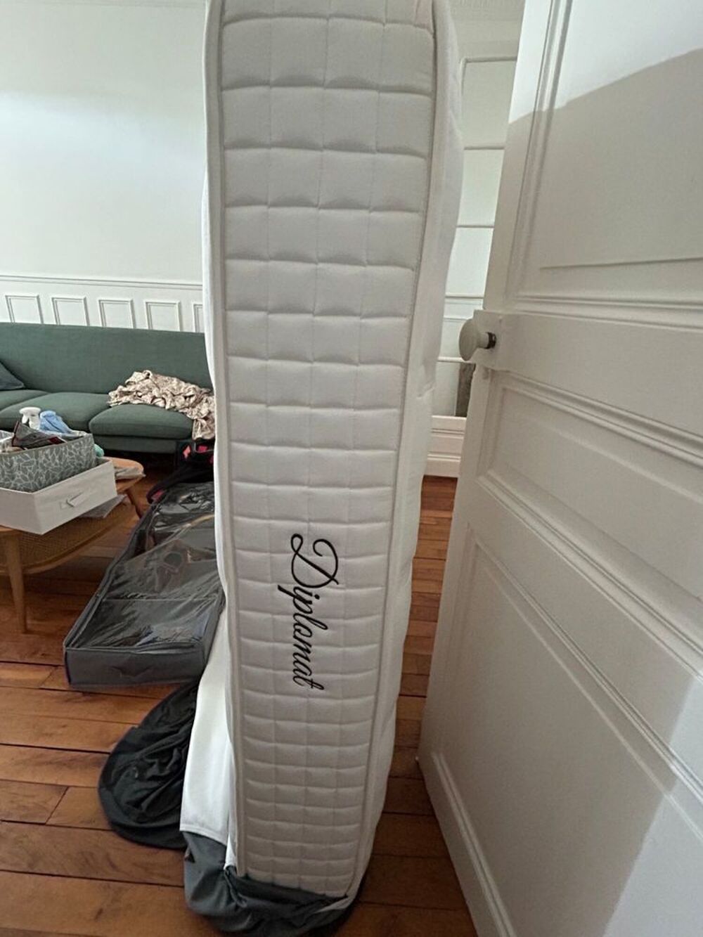 Matelas Wedding Diplomat COMME NEUF
Meubles