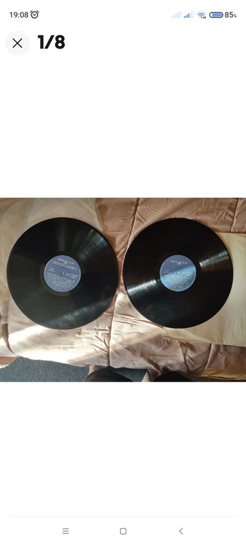 Vinyl ' CADEAU DE LA VIE '.
Compilation de 2 vinyl 33t CD et vinyles