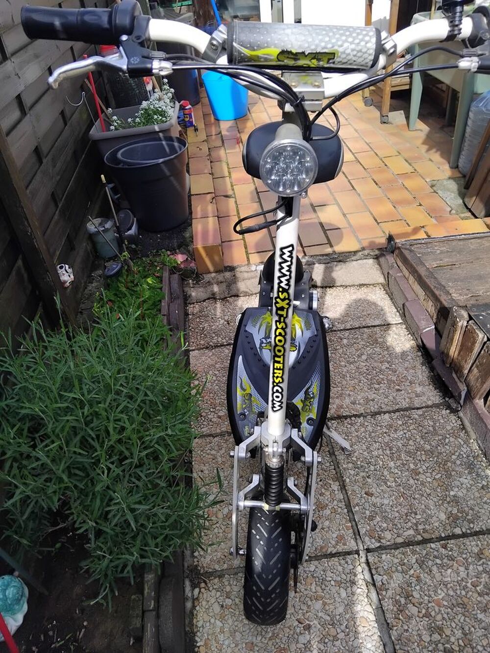 Trottinette &eacute;lectrique (scooter sxt1000 ) Sports