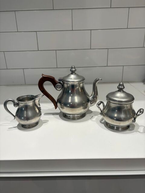 TH�I�RE + PETIT POT � LAIT+ SUCRIER 25 La Chevallerais (44)