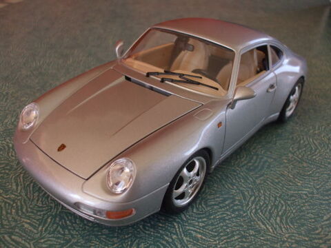 PORSCHE  911  CARRERA  1993 27 Ornaisons (11)