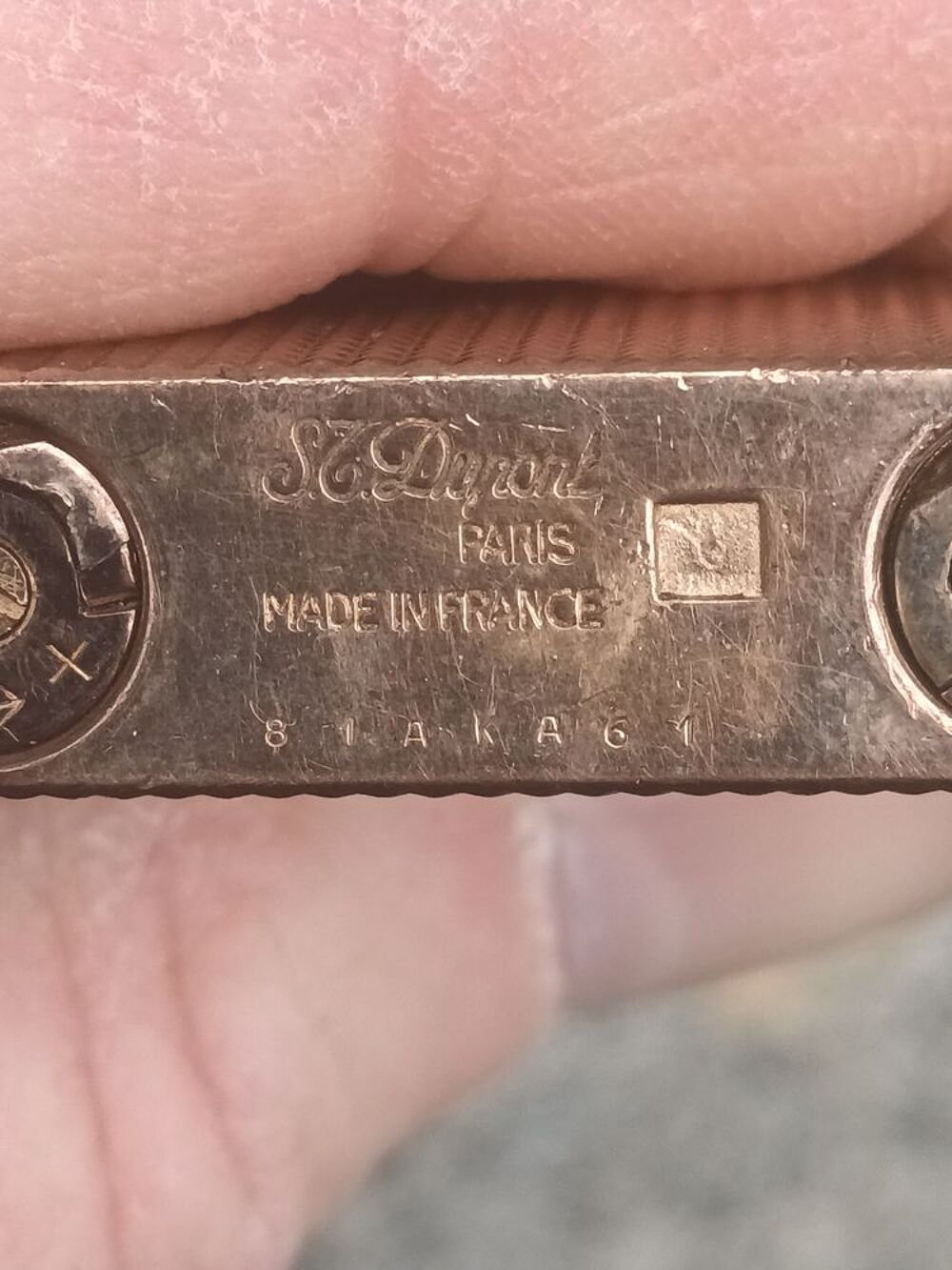 Briquet dupont Bijoux et montres