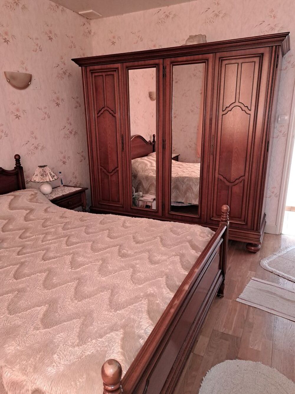 Chambre &agrave; coucher (2 adultes) compl&egrave;te &agrave; r&eacute;cup&eacute;rer sur place Meubles