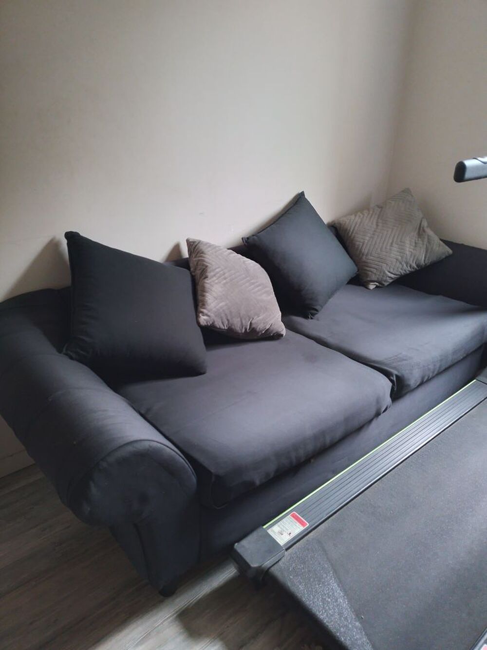Canap&eacute; noir Plus deux fauteuils convertible Meubles
