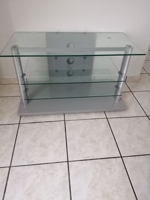 Table de t�l�vision 30 Ancenis (44)