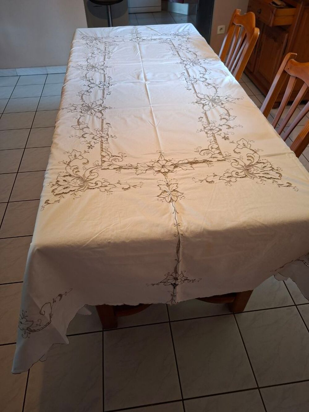 NAPPE BRODEE Décoration