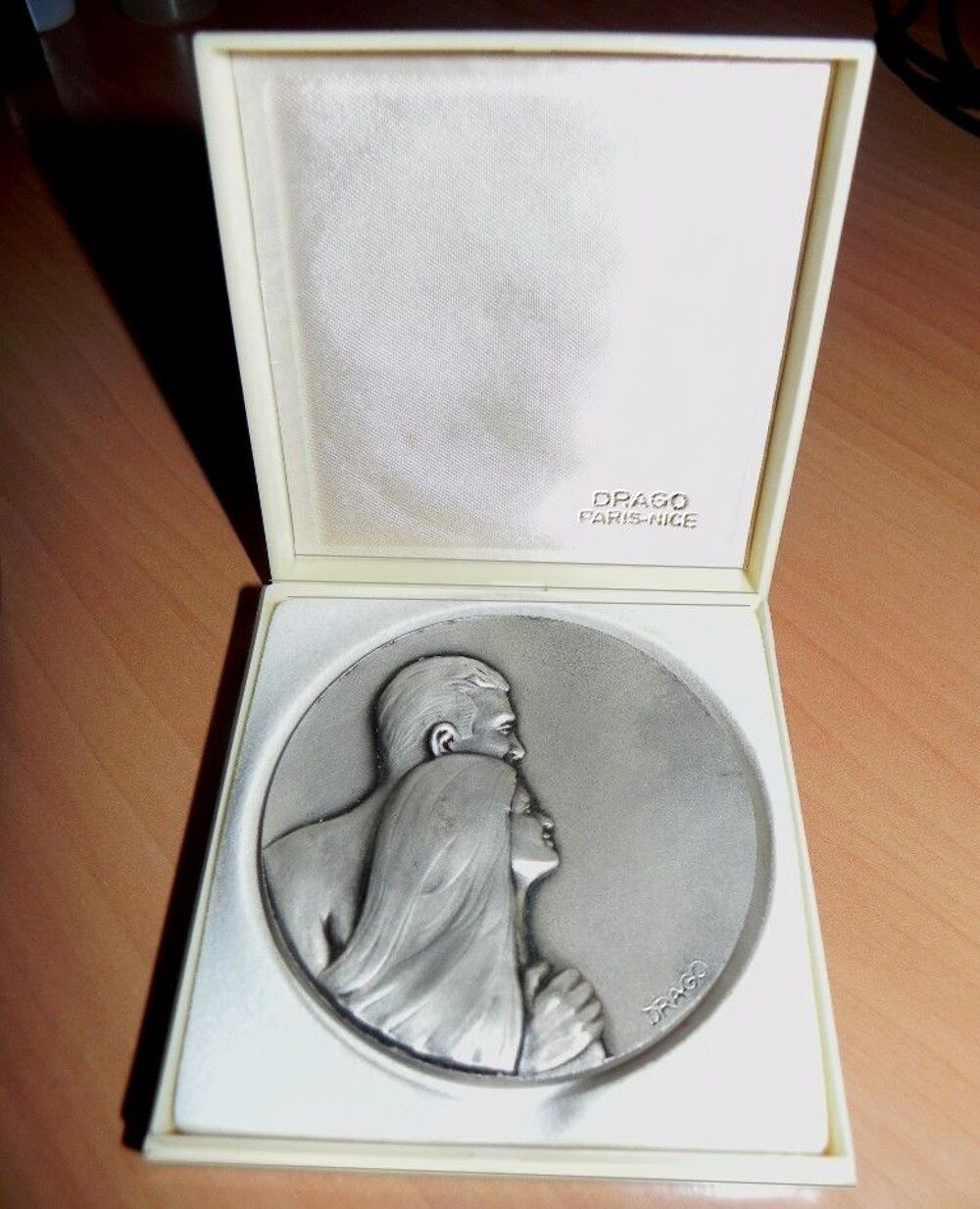 M&eacute;daille De Drago, Grav&eacute;e Pierre Baudis , Mariages &Agrave; Toulous Bijoux et montres