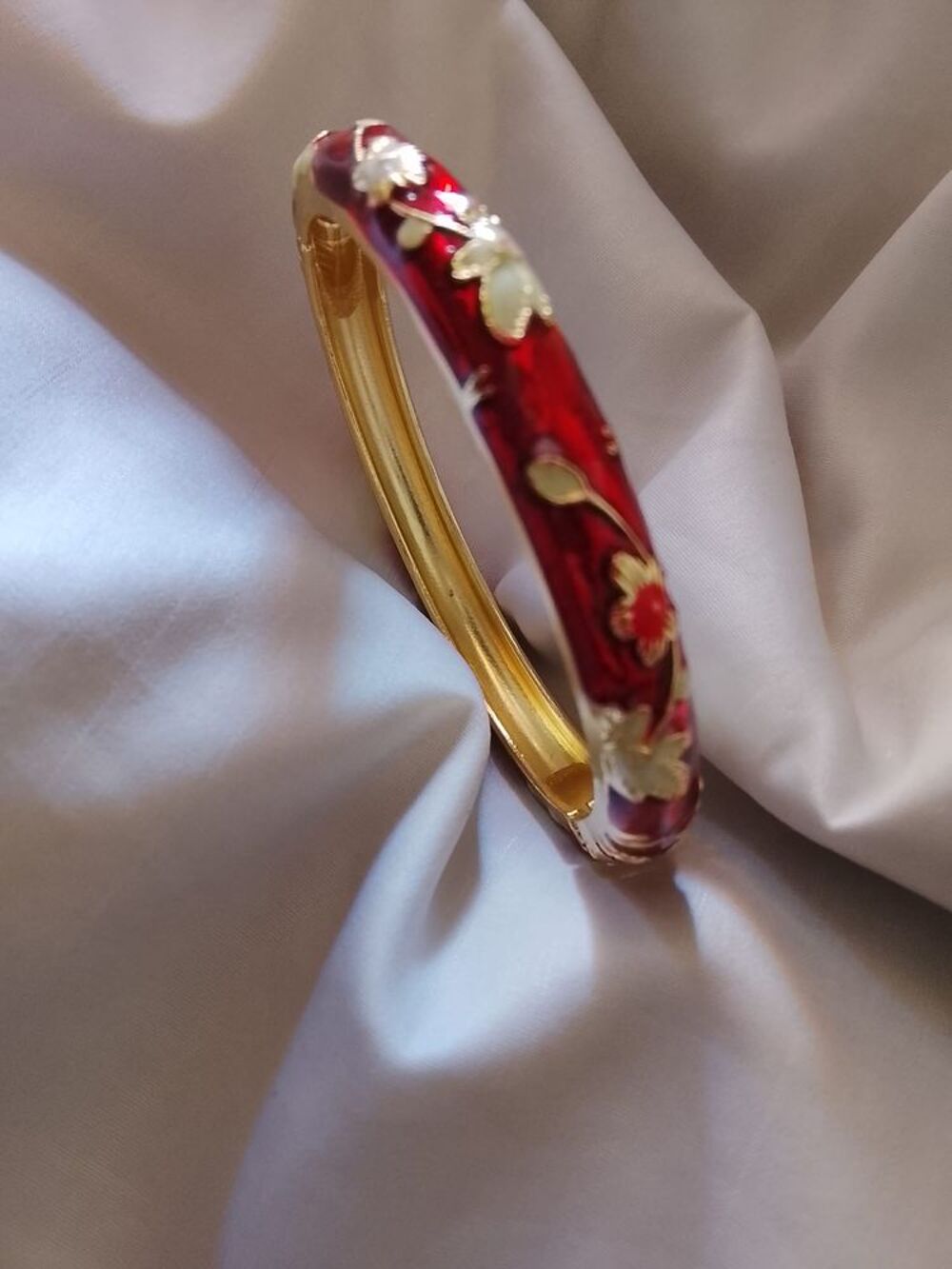 Bracelet jonc tha&iuml;landais Bijoux et montres