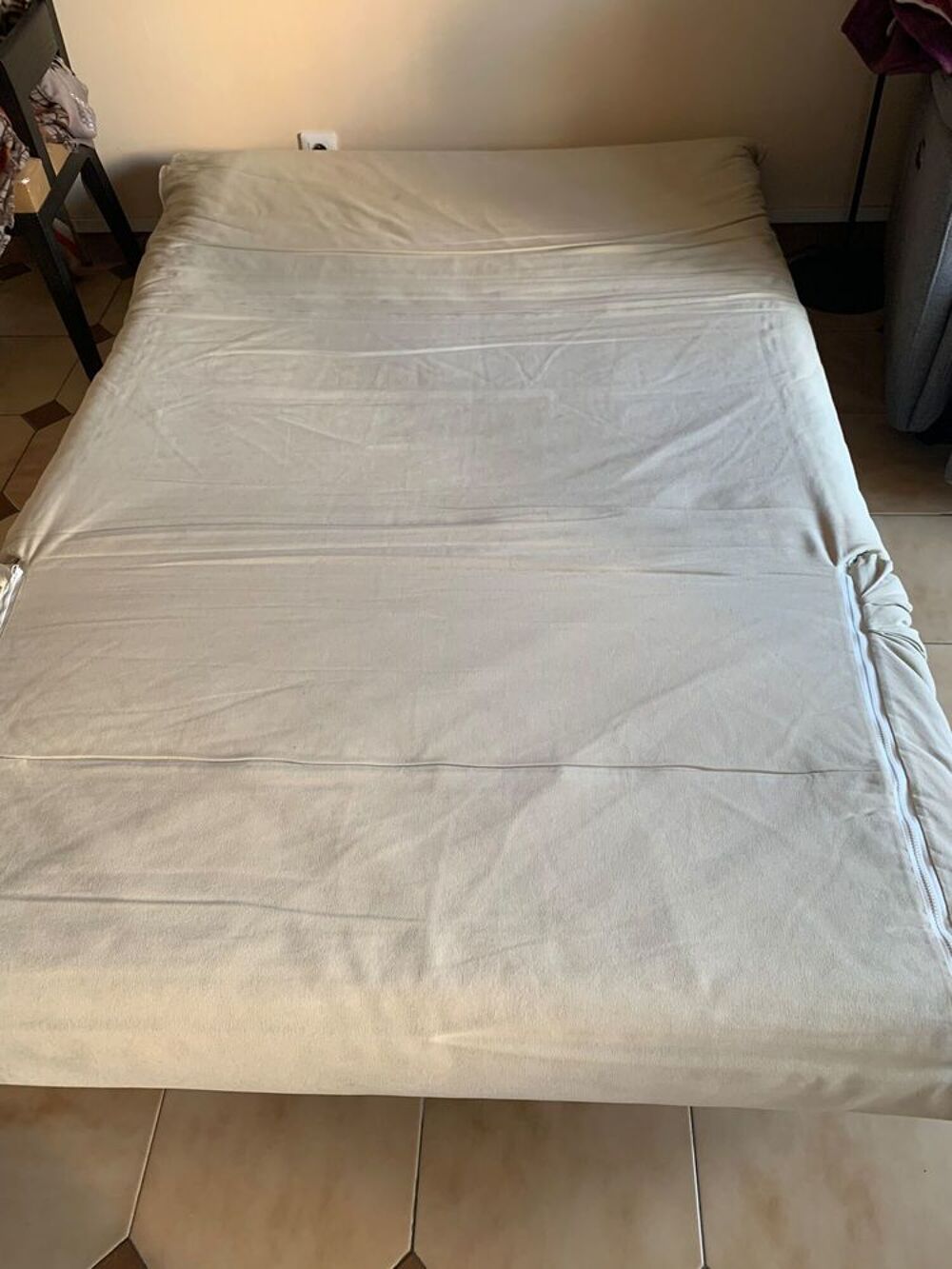 Canap&eacute; convertible CINNA en tissu clair deux places Meubles