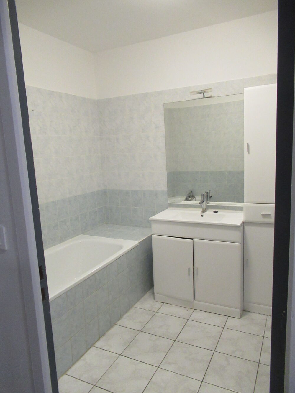 Location Appartement T3 AGDE bien situé Agde