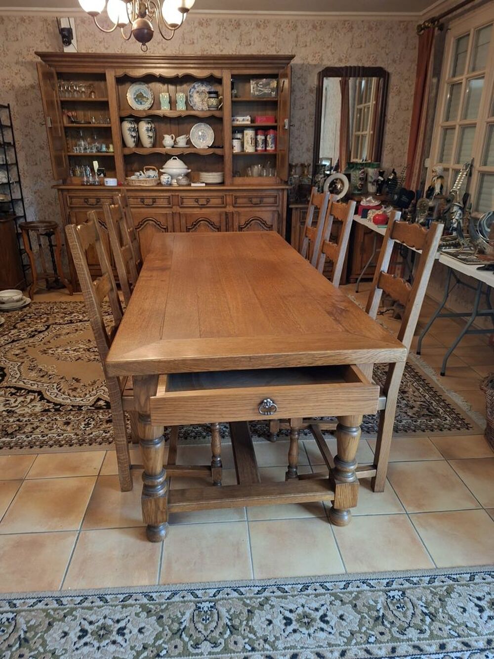Grande table en ch&ecirc;ne massif Meubles