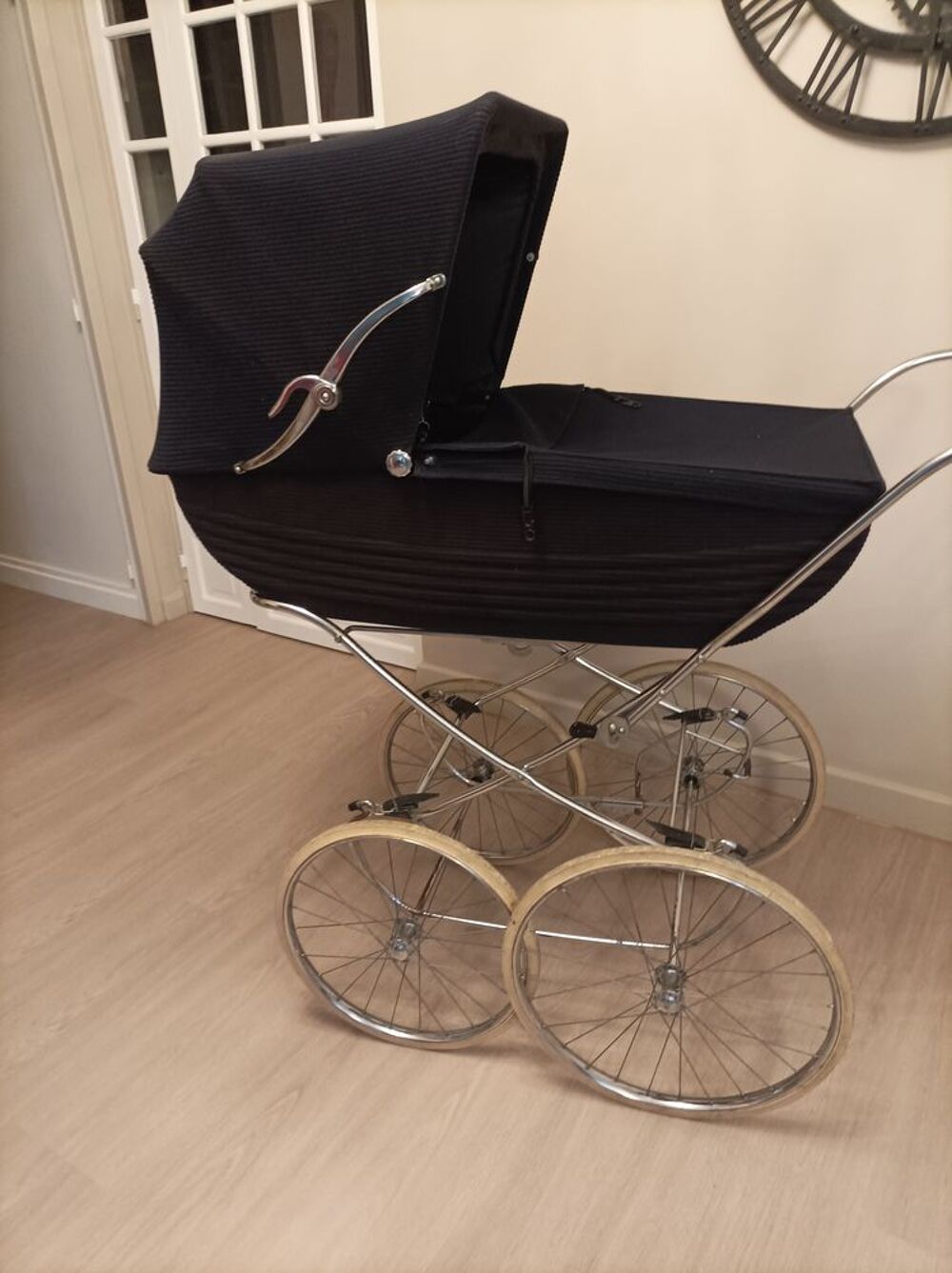 Landau vintage ann&eacute;e 1970 Puériculture
