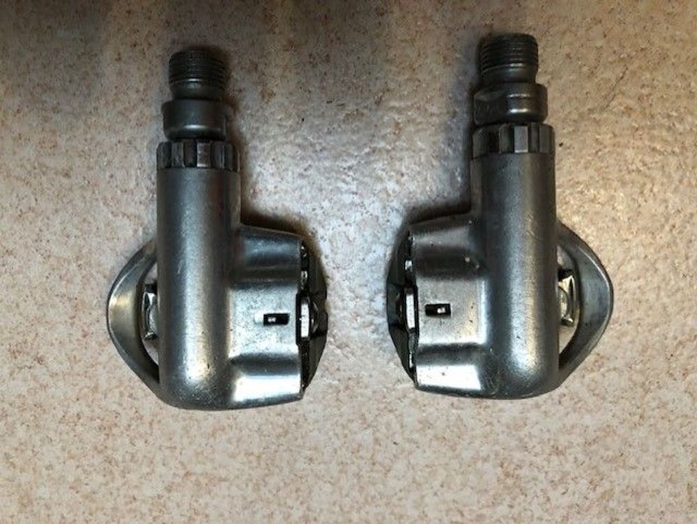 P&eacute;dales automatiques alu Vélos