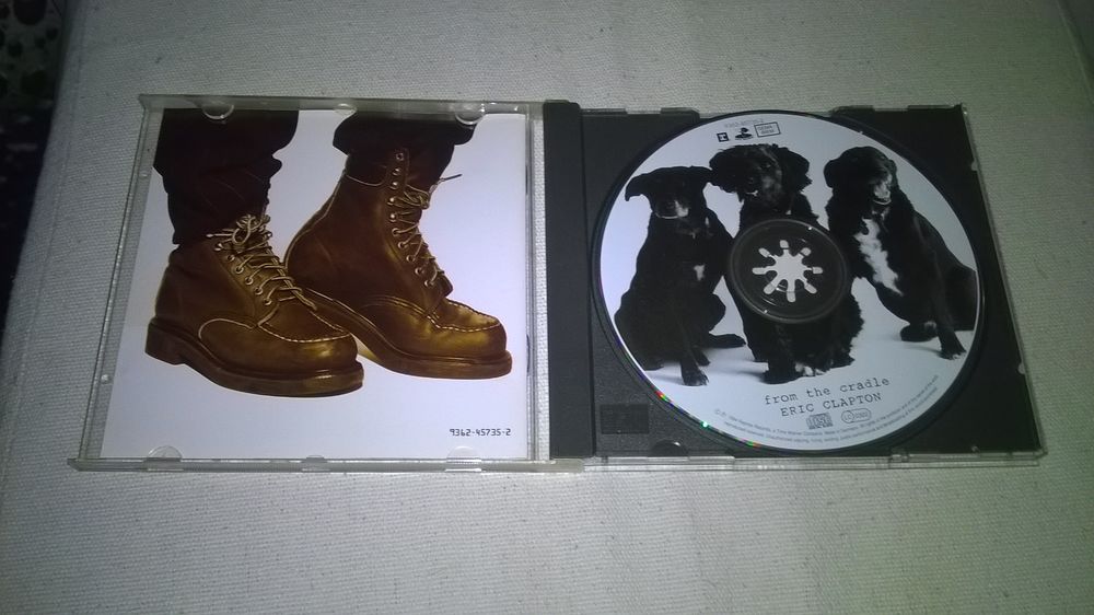 CD Eric Clapton
From The Cradle
1994
Excellent etat
Blue CD et vinyles