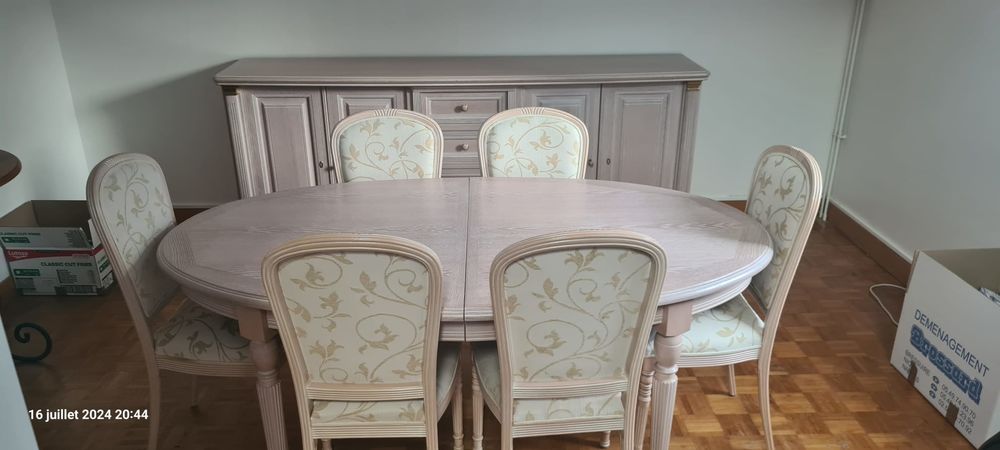 Salle &agrave; manger !! Meubles