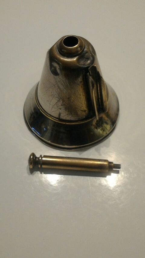 Briquet ancien de table
25 Vitry-sur-Seine (94)