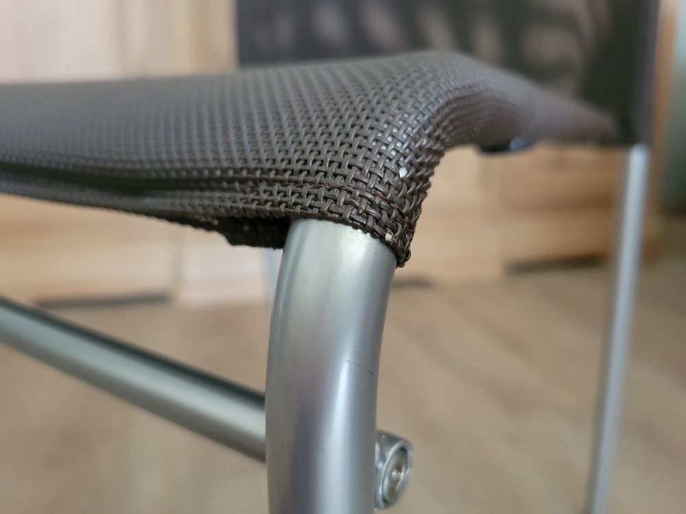 Lot de 4 chaises de cuisine en tr&egrave;s bon &eacute;tat Meubles