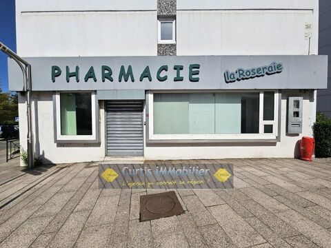 Local professionnel - 115.59m &sup2; 97000 42700 Firminy