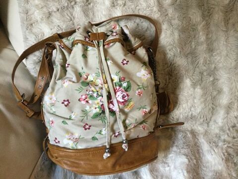 sac sceau beige marron 15 Villiers-sur-Marne (94)