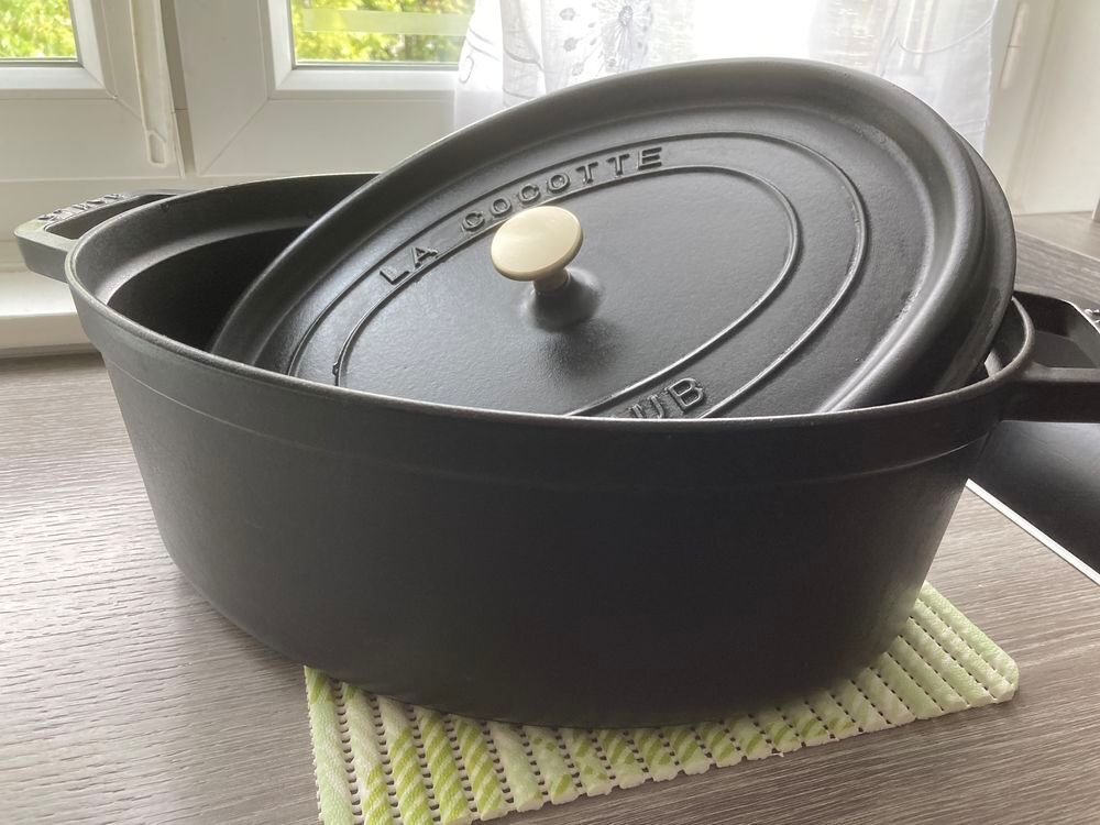COCOTTE STAUB EN FONTE NOIRE 37 cm
Cuisine