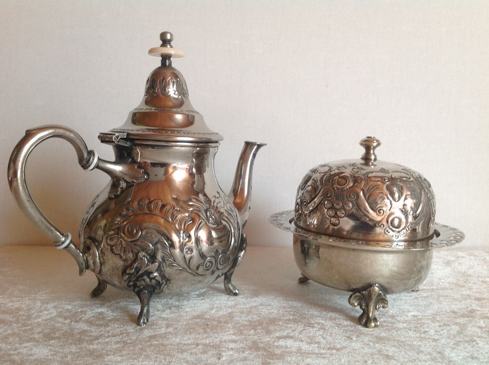 TH&Eacute;I&Egrave;RE ET SUCRIER MAROCAIN EN M&Eacute;TAL ARGENT&Eacute; Bz29 Cuisine