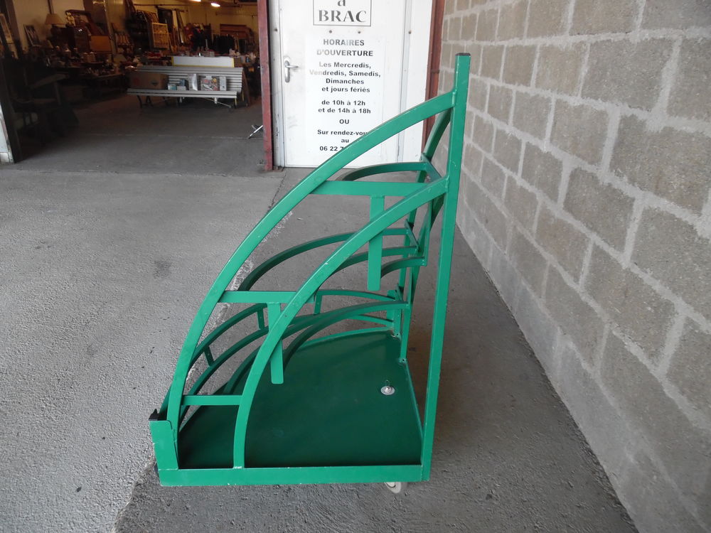 PORTE PLANTES SUR ROULETTES Jardin
