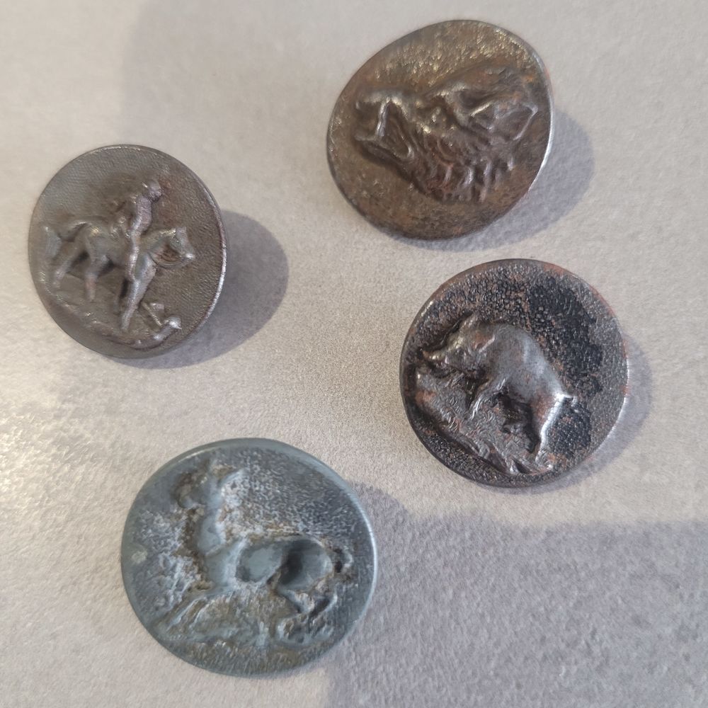 STYLO BILLE CARAN D'ACHE / BOUTONS DE CHASSE 