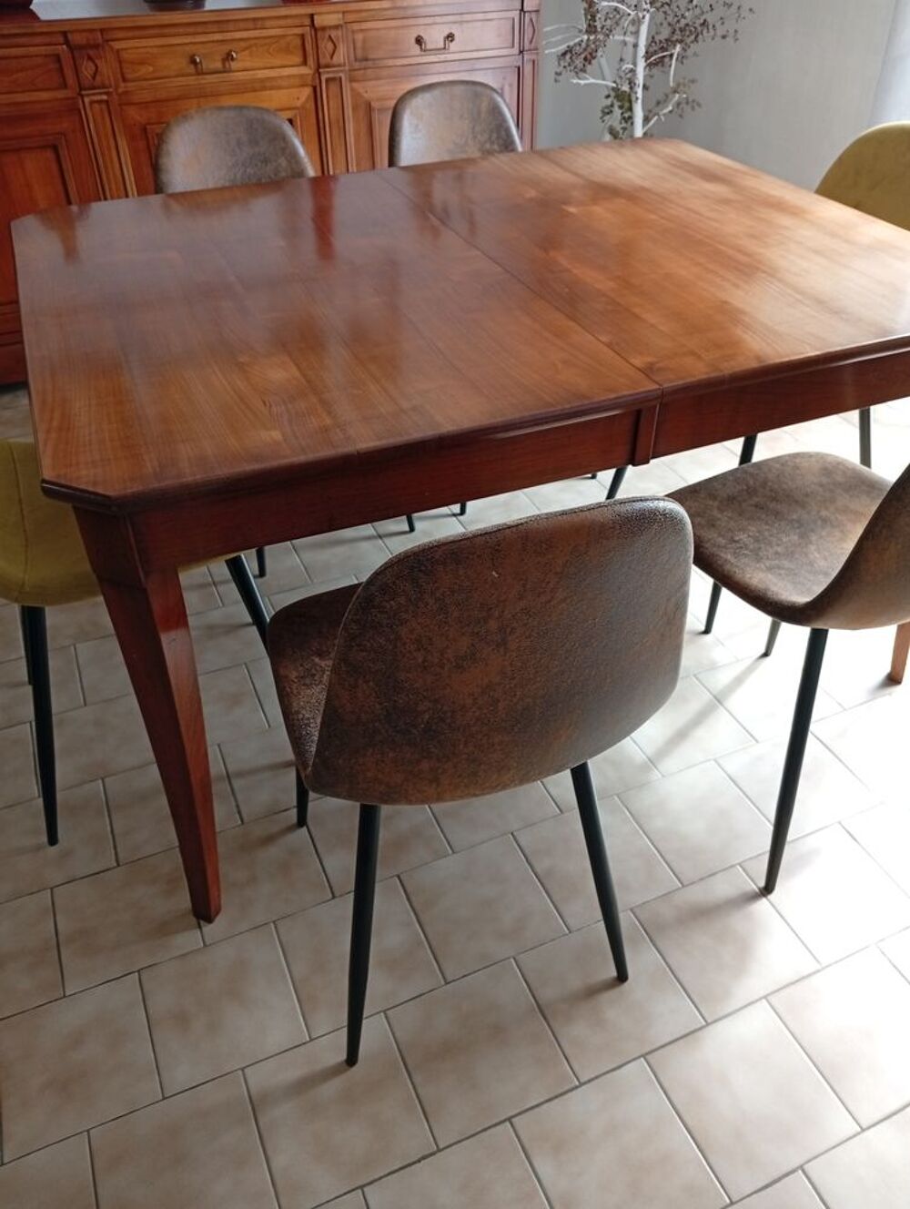 Table de salle &agrave; manger en merisier Meubles