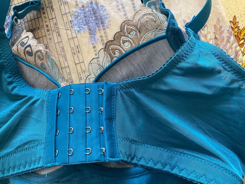 Beau Soutien gorge tr&egrave;s bon soutien Vêtements