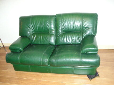 CANAPE 3 PLACES CUIR VERT FONCE 90 EUROS 90 Castres (81)