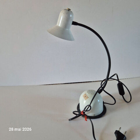 lampe de bureau italienne, année 90, en parfait état de fonc 15 Aubusson (23)