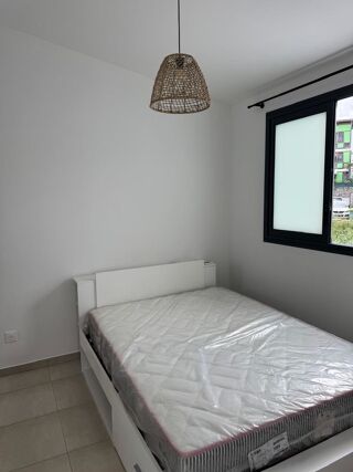  Maison à louer 4 pièces 85 m² L' Étang-salé