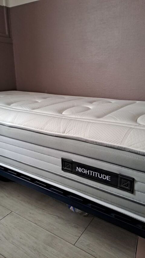 Matelas + sommier 150 Niort (79)