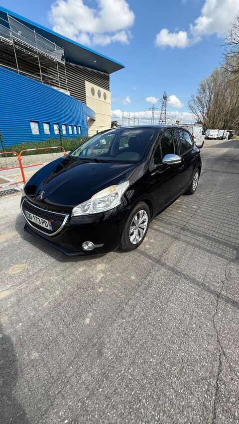 Peugeot 208 1.6 e-HDi 92ch FAP BVM5 BLUE LION Urban Soul 2014 occasion Avignon 84000
