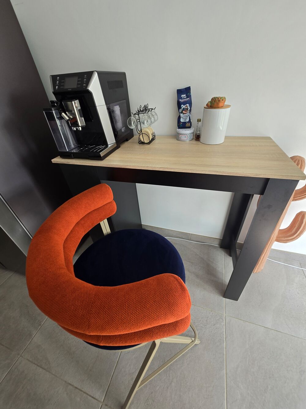 Bar avec ou sans chaise haute Meubles