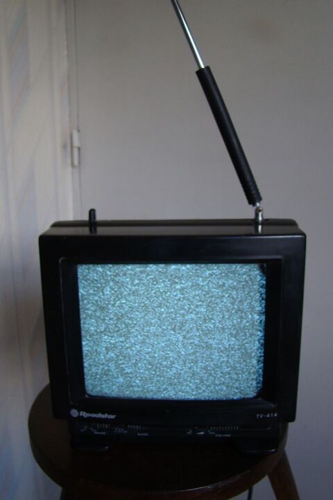 Mini tlviseur Roadstar TV 414 - vintage 50 Gargenville (78)