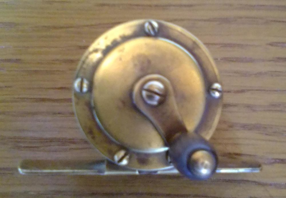 Petit moulinet ancien 