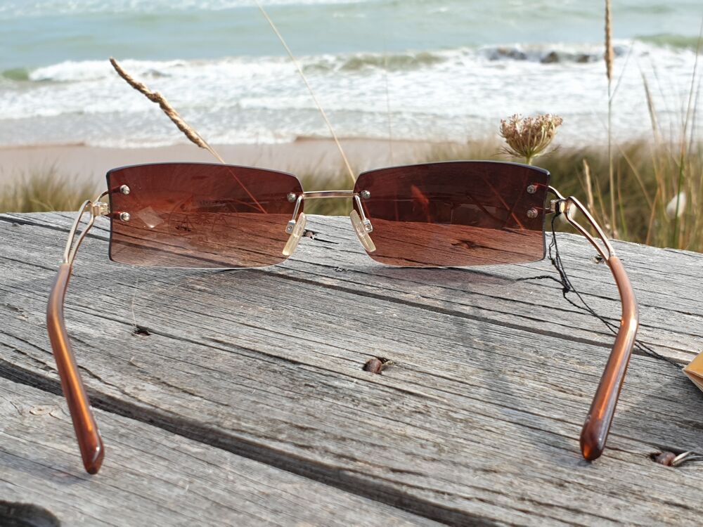Lunettes solaires, dor&eacute; Parall&egrave;le For woman Vintage NEUF Bijoux et montres