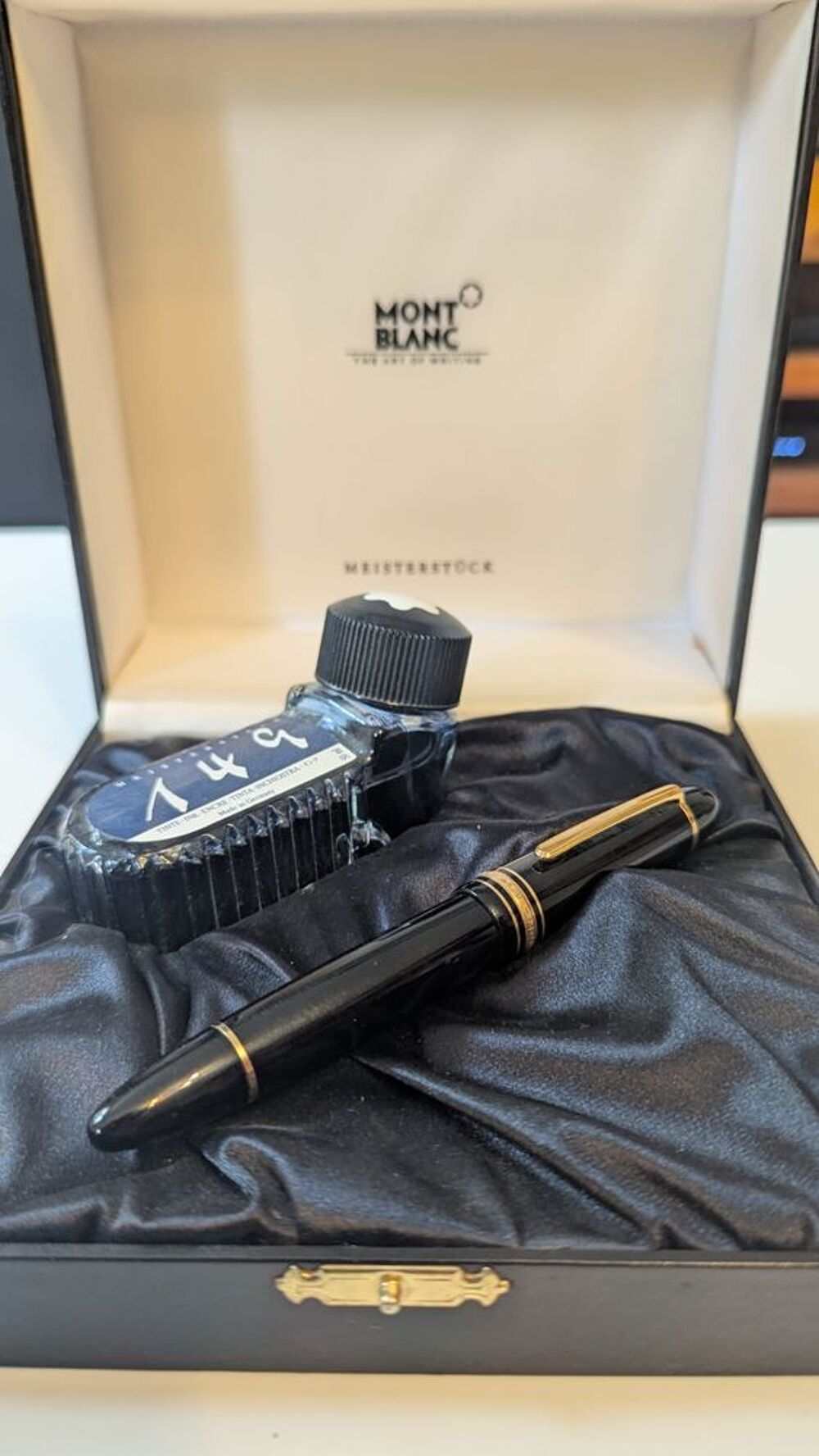 Stylo-plume MONTBLANC Meisterst&uuml;ck 149 plume or 14K neuf 