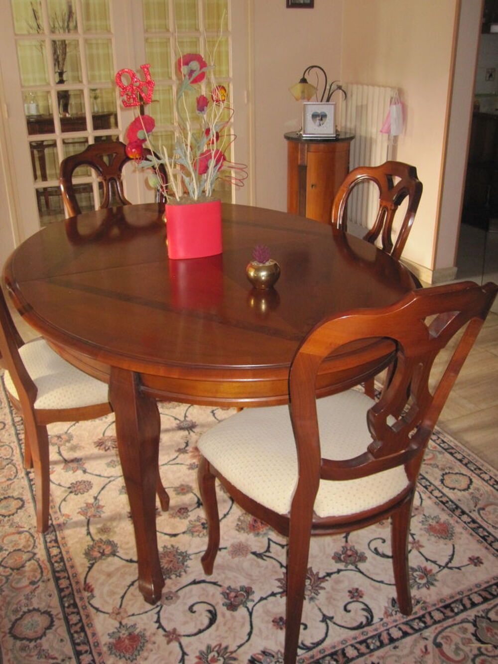 salle a manger table, enfilade ,et 4 chaises Meubles